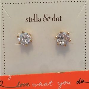 Stella and Dot Sparkle Studs